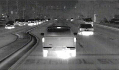 红外热像仪远距离监测汽车发热